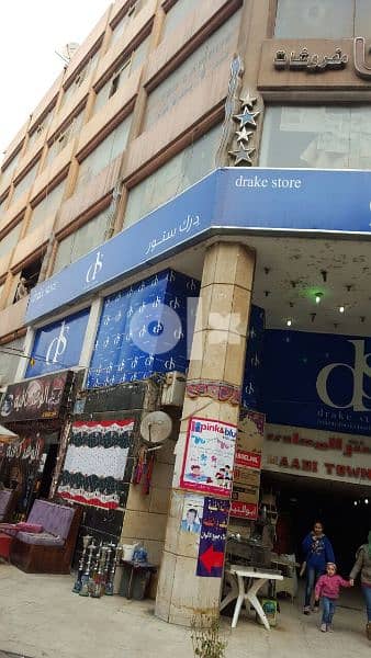 محل ٨٢م فى المعادى 0