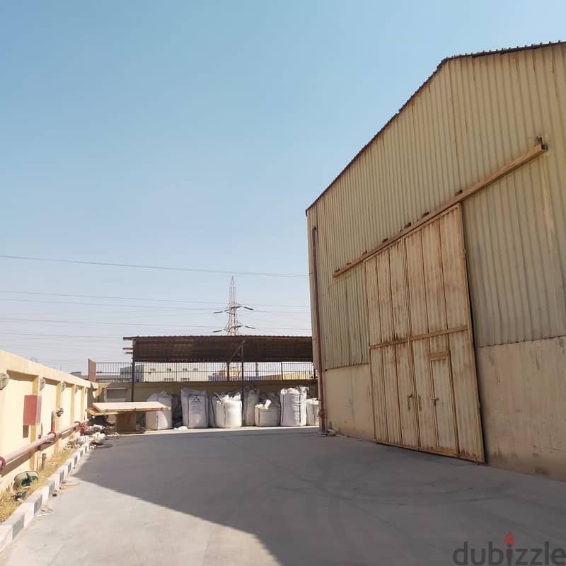 مخزن  او مصنع بالعاشر من رمضان مساحة 1000 0