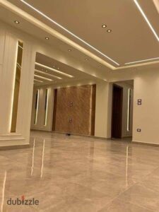 8,700,000 ج.م شقه 159م متشطبه للبيع بالتقسيط على 8 سنين علي طريق السويس – القاهرة الجديدة