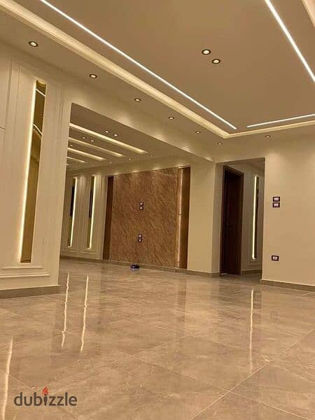 شقه 159م متشطبه للبيع بالتقسيط على 8 سنين علي طريق السويس - القاهرة الجديدة 0