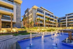 13,500,000 ج.م شقة للبيع جاهزة علي حمام سباحة في الباتيو فيدا في القاهرة الجديدة و دقايق من الجامعة الامريكية بالتقسيط