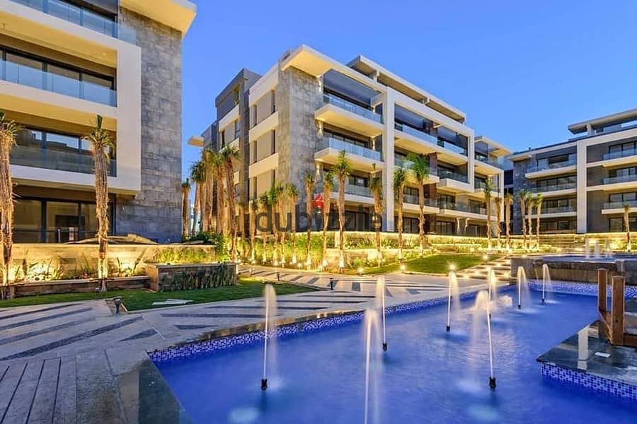 شقة للبيع جاهزة علي حمام سباحة في الباتيو فيدا في القاهرة الجديدة و دقايق من الجامعة الامريكية بالتقسيط 0