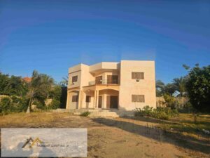 4,000,000 ج.م فيلا للبيع ف الكينج مريوط قنبلة الموسم مساحة كبيرة فيو ممتاز بسعر لقطة جدا جدا