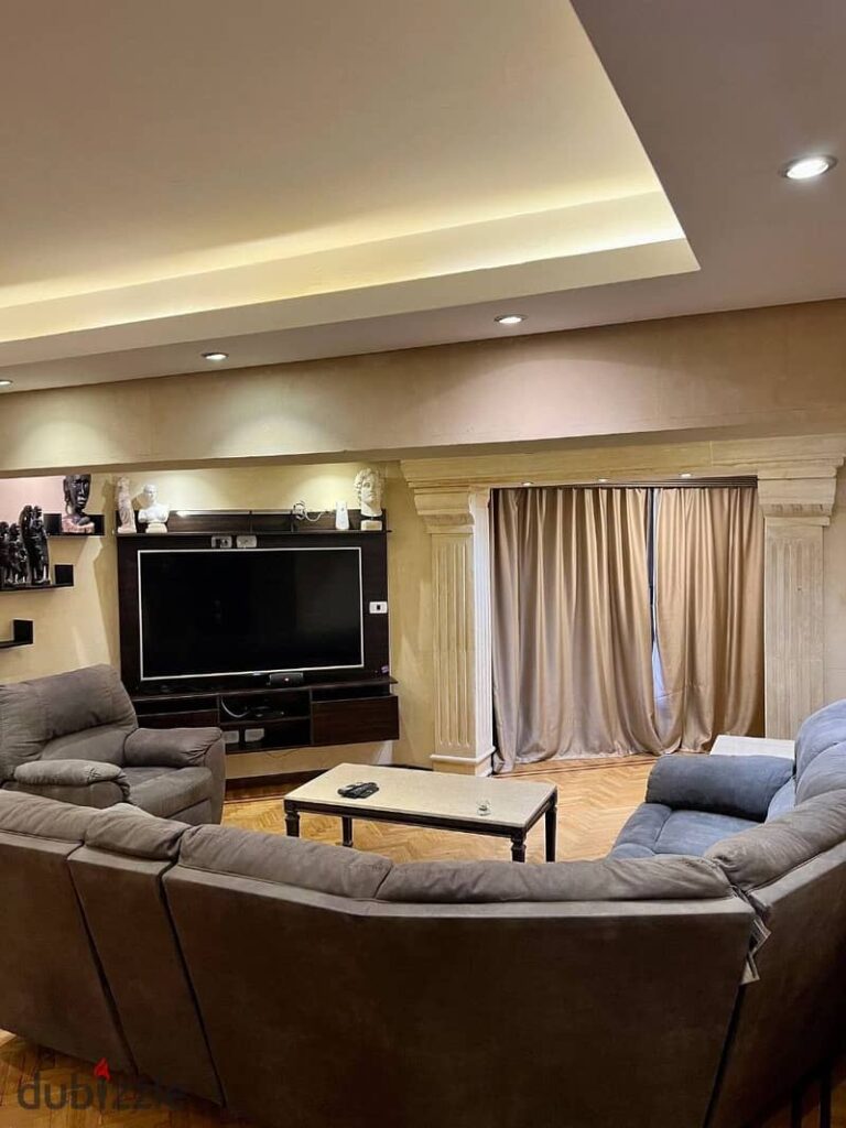 شقة مفروشة للايجار دجلة المعادى ٣ غرف مكيفة 0