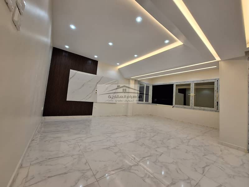 مكتب للإيجار مساحة 230 م مرخص ادارى فى الحى شارع ذاكر حسين الرئيسى ، مع الوفاء والامل 0