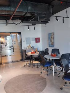 80,000 ج.م للايجار مكتب مميز 65 متر داخل مول بارك ستريت