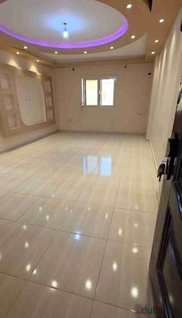 شقه بسعر تجاري لقطة لقطةة  شقه للبيع ب اكتوبر   حي تاني مجاوره رابعه  (خطوات لمدرسه ام المؤمنين) 0