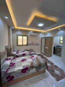 7,000 ج.م استديو للايجار فرش زيرو اول سكن دبل شامل جميع الخدمات الكهرباء والماء في الحي الأول مجاورة 8 دور ثالث ب اسناسير عمارة جديدة دقائق من جامعة نوال الدجوي دقائق من جامعة اكتوبر ومسجد الحصري بجوار الخدمات للتواصل أ هاني