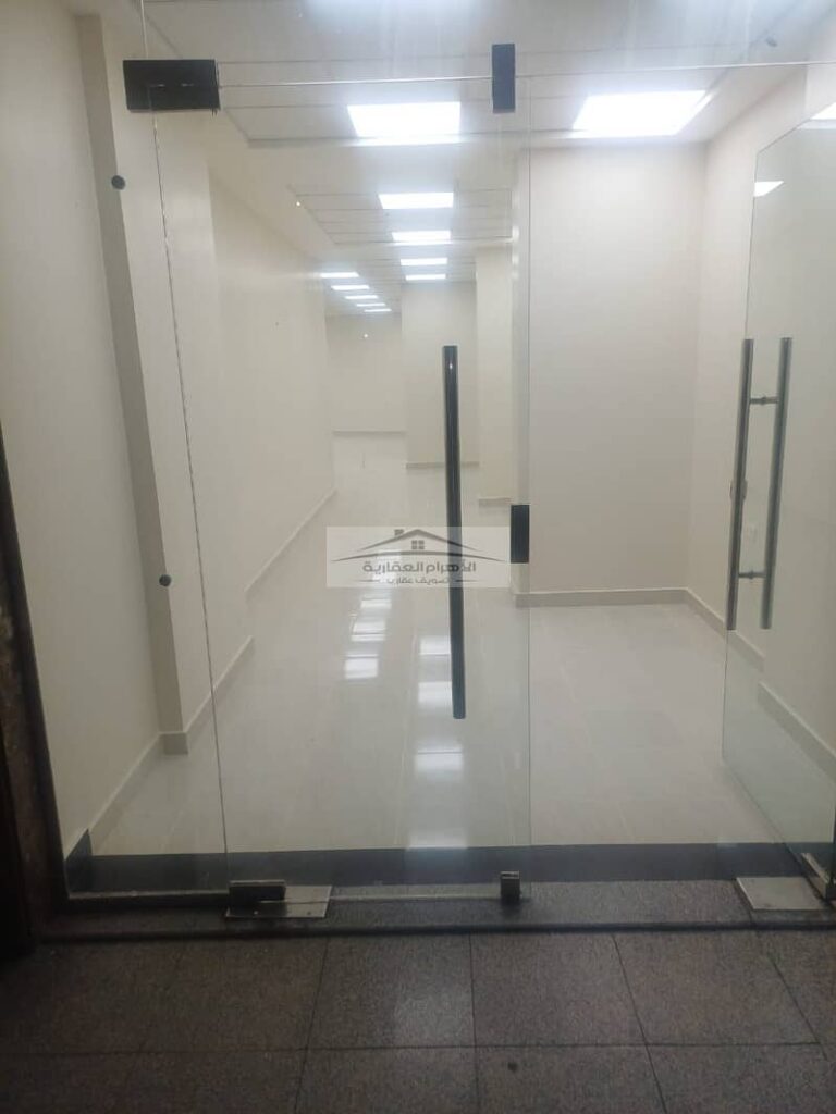 محل للبيع 40 م شارع مصطفى النحاس الرئيسي مسجل شهر عقارى 0