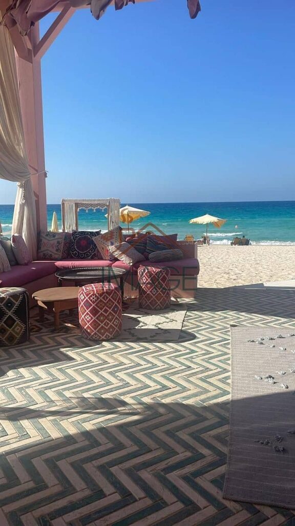 ستوديو للبيع في هاسيندا ويست بالساحل الشمالي متشطب بالكامل مع اطلالة على البحر مباشرة في احسن موقع بالقرية 0