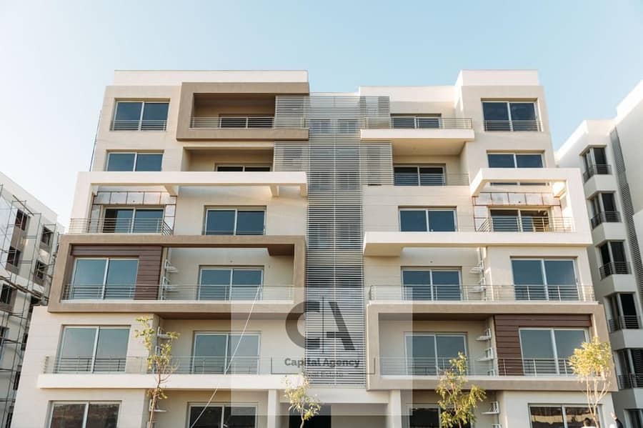 شقه للبيع غرفتين بسعر الكاش في التجمع الخامس كمبوند بالم هيلز متشطبه بالكامل او بمقدم 3% فقط اقساط تصل الي 10 سنوات * Palm Hills New Cairo * 0