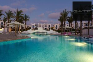 9,270,000 ج.م فرصة ريسيل مميزة للبيع في ماونتن فيو الساحل الشمالي شاليه بنتهاوس كورنر متشطب سوبر لوكس دايركت على اللاجون بروف خاص داخل مرحلة إيفيا