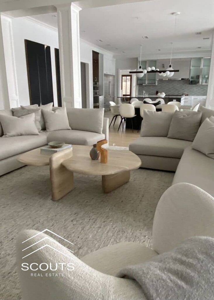 بخصم 50 % امتلك شقه معاها جاردن كبيره  بتقسيمه داخليه مميزه تطل علي البارك من جميع الجهات قسط شهري20.0000 برايم لوكيشن بالقرب من مدينتي madinaty 0