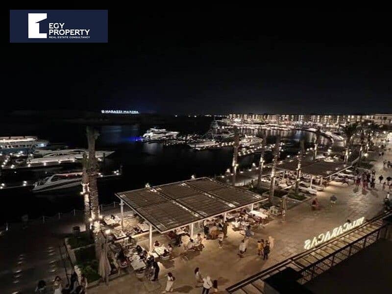 شاليه للبيع بفيو علي حمام السباحة متشطب بالكامل استلام فوري في مراسي - الساحل الشمالي  Marassi - North Coast 0