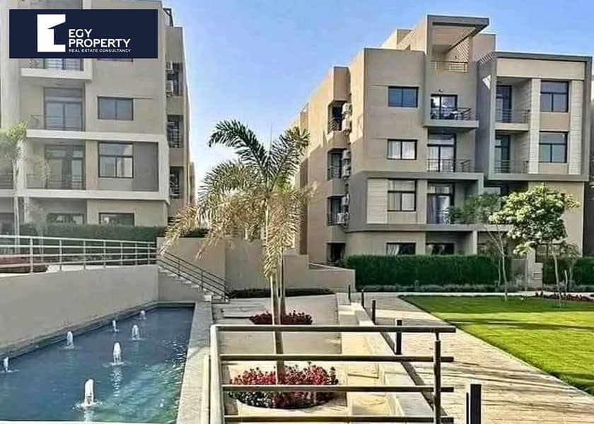 شقة للبيع مع روف  جاهزة للسكن في مراسيم القاهرة الجديدة بالتقسيط 0