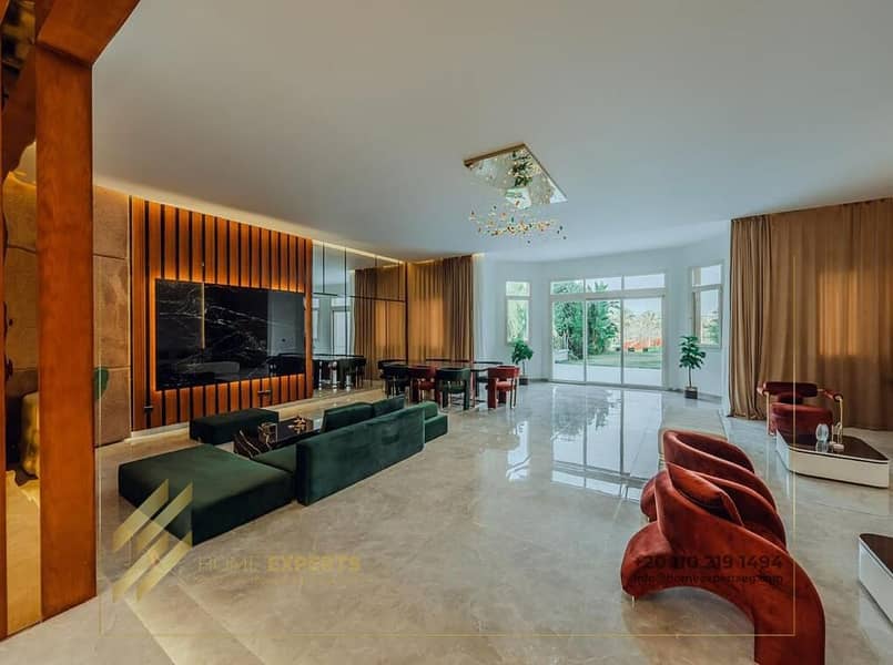 فيلا فاخرة مفروشة بالكامل في  قطامية  ديونز - الصف الأول 0