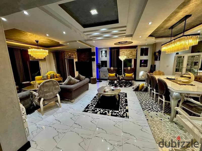 شقه للبيع في مدينه الرحاب ارضي 197م بجاردن 102م تشطيبات فندقيه استلام فوري فيووايدجاردن بالقرب من السوق الشرقي والخدمات 0