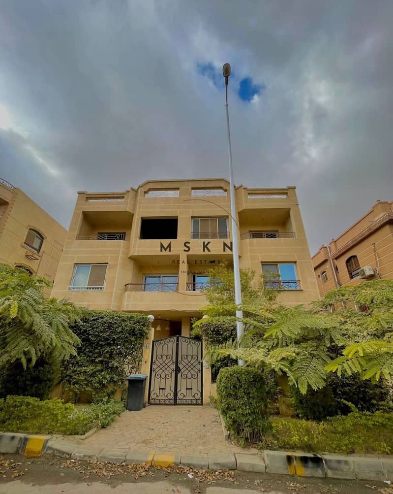 شقة للبيع في الياسمين 6 فيلات بسعر لقطة 200م - التجمع الأول 0