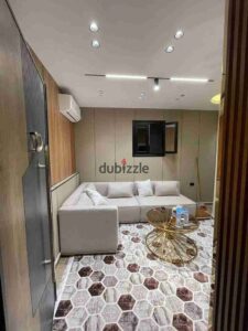 1,300,000 ج.م استديو دبل غرفة وصالة للبيع في أميز مكان فى مدينه الجيزه ٦ اكتوبر الحى الأول الاستديو مكون من ٢ سرير دولاب سجادة ثلاجة بتوجاز ٢ تكييف بارد وسخن سخان كهرباء ركونة حرف Lغسالة شاشه ٤٣ بوصه اسمارت مطبخ المونتان ويوجد لدينا اكتر من استديو مفروش للبيع وشقق للبي