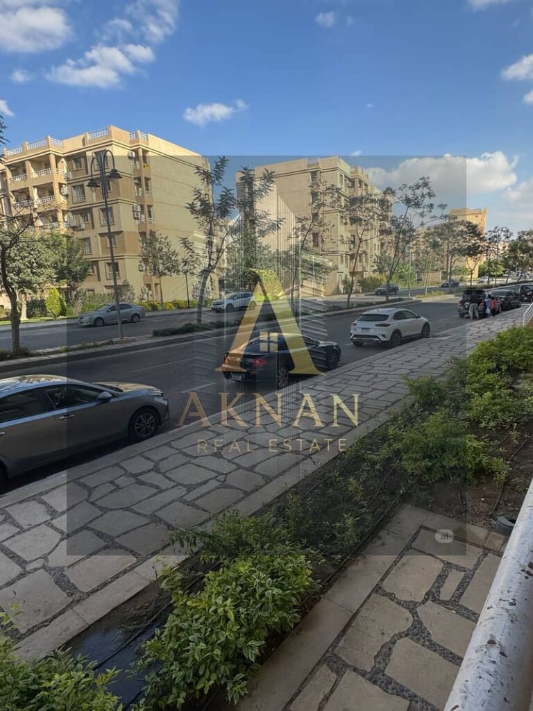 الايجار فى اميز مرحله وهى b6 مجموعه 68 وبجوار الخدمات 0