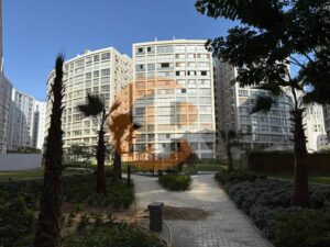 4,100,000 ج.م شقه مميزه للبيع 155م اماميه بكمباوند وان قطاميه