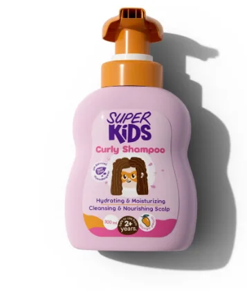 سوبر كيدز كيرلي شامبو للأطفال 300 مل – عناية لطيفة للشعر الكيرلي
