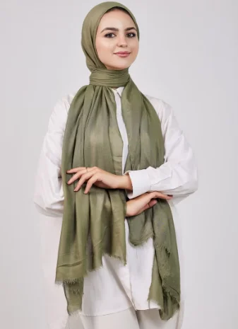 فلاور طرحة قطن مودال سادة لون زيتي – نعومة عالية ومظهر أنيق